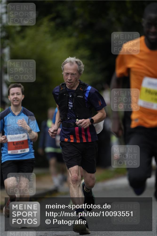 30.08.2026 - Blankeneser Heldenlauf Patografie http://msf.ph/oto/10093551 30.08.2026 09:30:07 Ziel 1362, 3533, 3606 meine-sportfotos.de