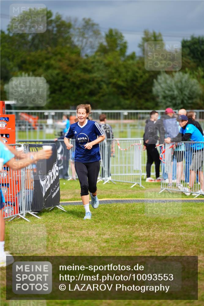 30.08.2026 - Elbe Triathlon Hamburg LAZAROV Photography http://msf.ph/oto/10093553 30.08.2026 14:30:58 Laufen  meine-sportfotos.de
