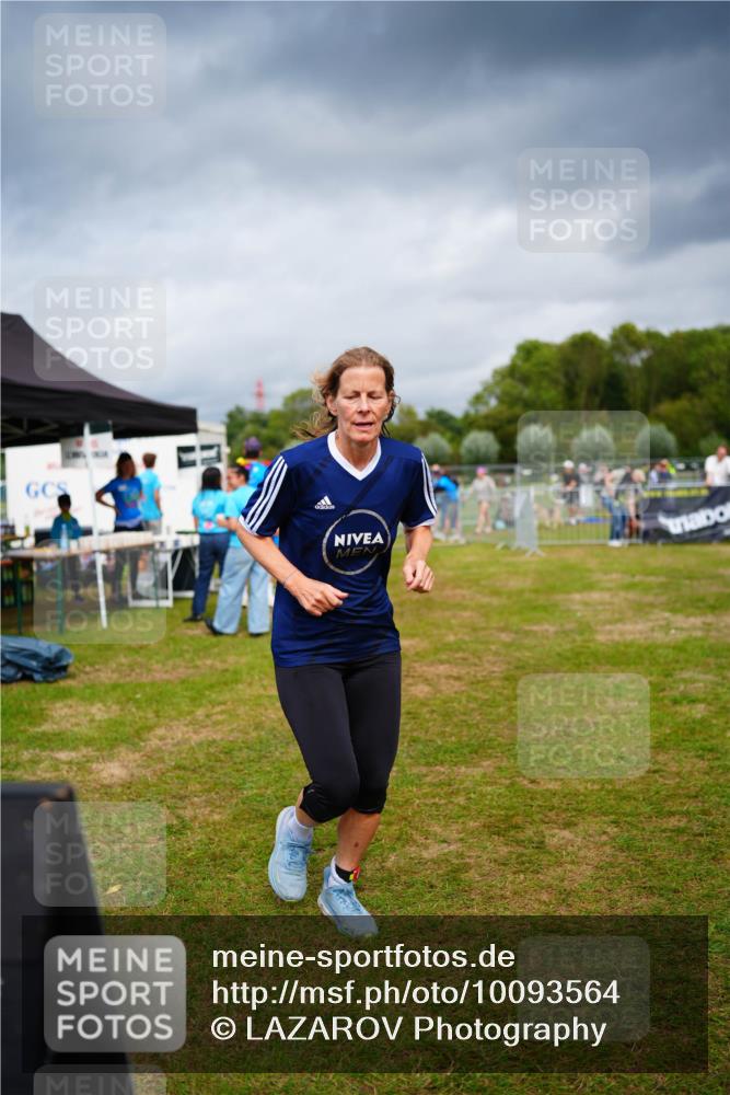 30.08.2026 - Elbe Triathlon Hamburg LAZAROV Photography http://msf.ph/oto/10093564 30.08.2026 14:31:11 Laufen  meine-sportfotos.de