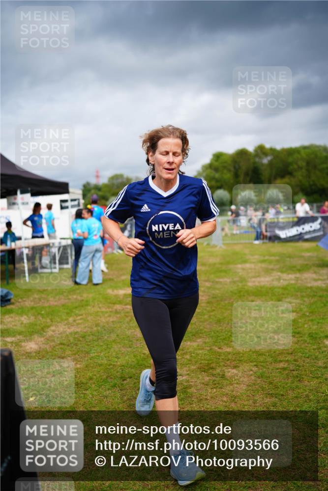 30.08.2026 - Elbe Triathlon Hamburg LAZAROV Photography http://msf.ph/oto/10093566 30.08.2026 14:31:12 Laufen  meine-sportfotos.de