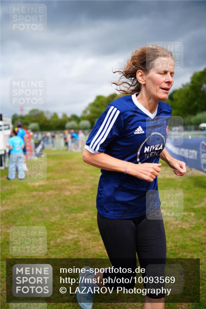 30.08.2026 - Elbe Triathlon Hamburg LAZAROV Photography http://msf.ph/oto/10093569 30.08.2026 14:31:12 Laufen  meine-sportfotos.de