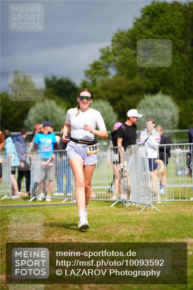 30.08.2026 - Elbe Triathlon Hamburg LAZAROV Photography http://msf.ph/oto/10093592 30.08.2026 14:31:27 Laufen 1381 meine-sportfotos.de