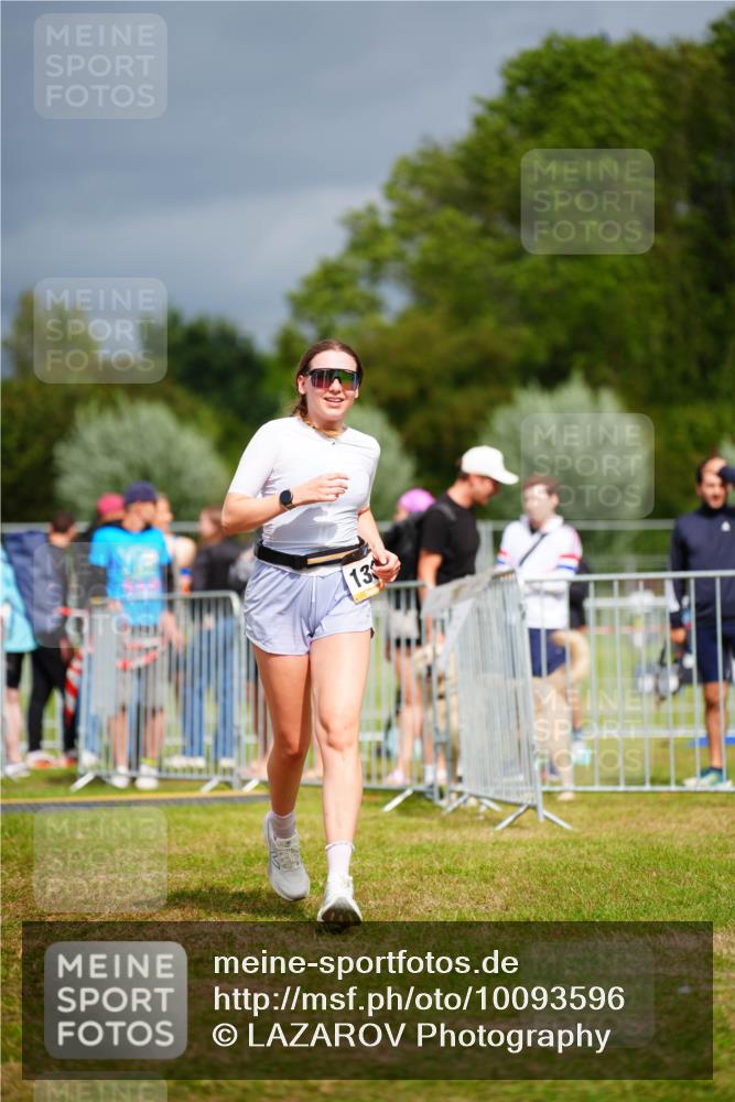 30.08.2026 - Elbe Triathlon Hamburg LAZAROV Photography http://msf.ph/oto/10093596 30.08.2026 14:31:28 Laufen 13 meine-sportfotos.de