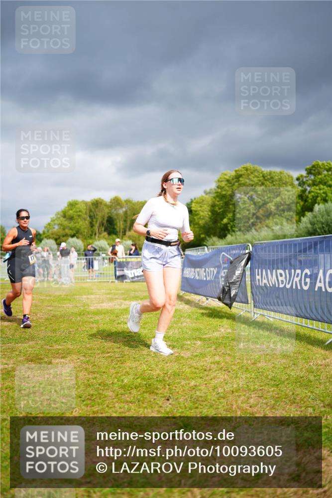 30.08.2026 - Elbe Triathlon Hamburg LAZAROV Photography http://msf.ph/oto/10093605 30.08.2026 14:31:30 Laufen  meine-sportfotos.de