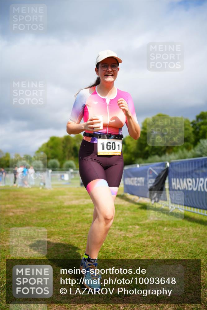30.08.2026 - Elbe Triathlon Hamburg LAZAROV Photography http://msf.ph/oto/10093648 30.08.2026 14:34:02 Laufen 1601 meine-sportfotos.de
