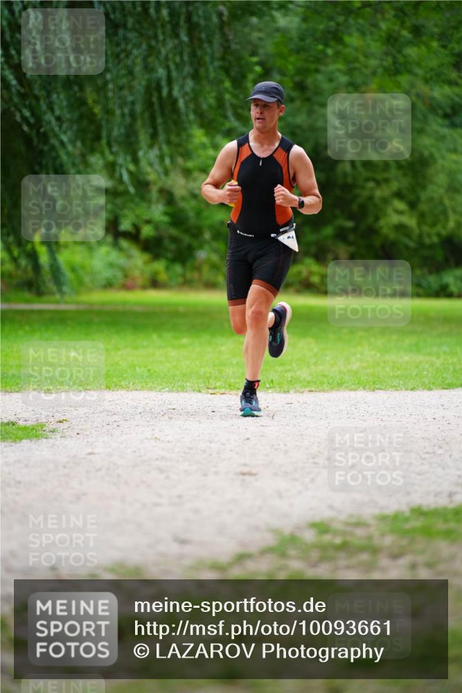 30.08.2026 - Elbe Triathlon Hamburg LAZAROV Photography http://msf.ph/oto/10093661 30.08.2026 15:16:02 Laufen  meine-sportfotos.de