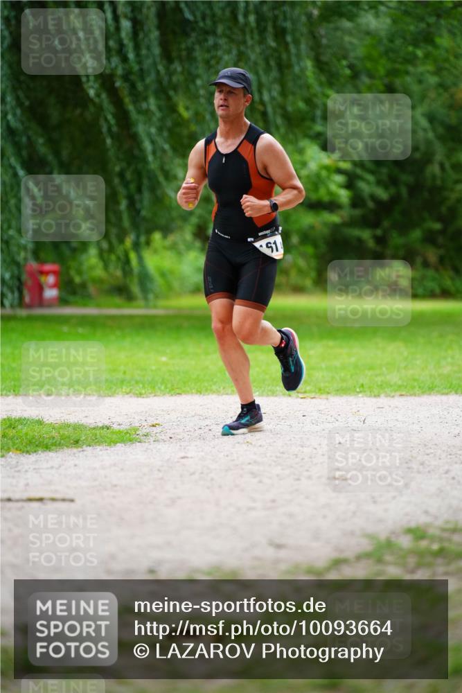 30.08.2026 - Elbe Triathlon Hamburg LAZAROV Photography http://msf.ph/oto/10093664 30.08.2026 15:16:02 Laufen 1 meine-sportfotos.de