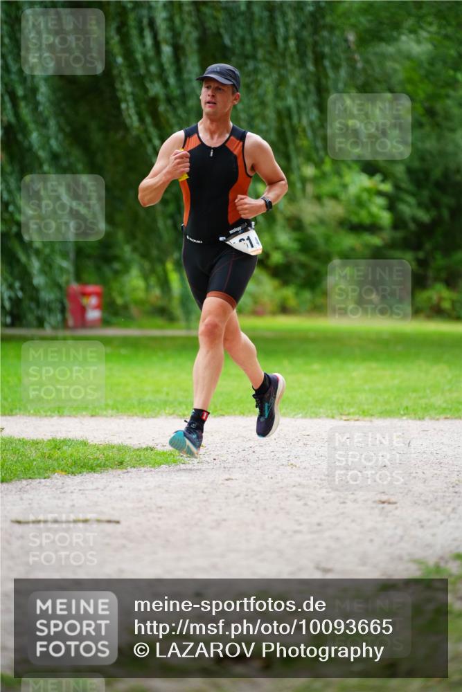 30.08.2026 - Elbe Triathlon Hamburg LAZAROV Photography http://msf.ph/oto/10093665 30.08.2026 15:16:02 Laufen 14 meine-sportfotos.de