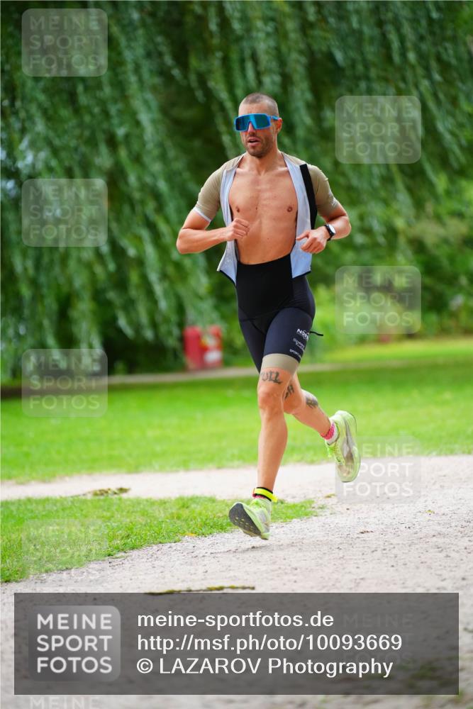 30.08.2026 - Elbe Triathlon Hamburg LAZAROV Photography http://msf.ph/oto/10093669 30.08.2026 15:16:14 Laufen  meine-sportfotos.de