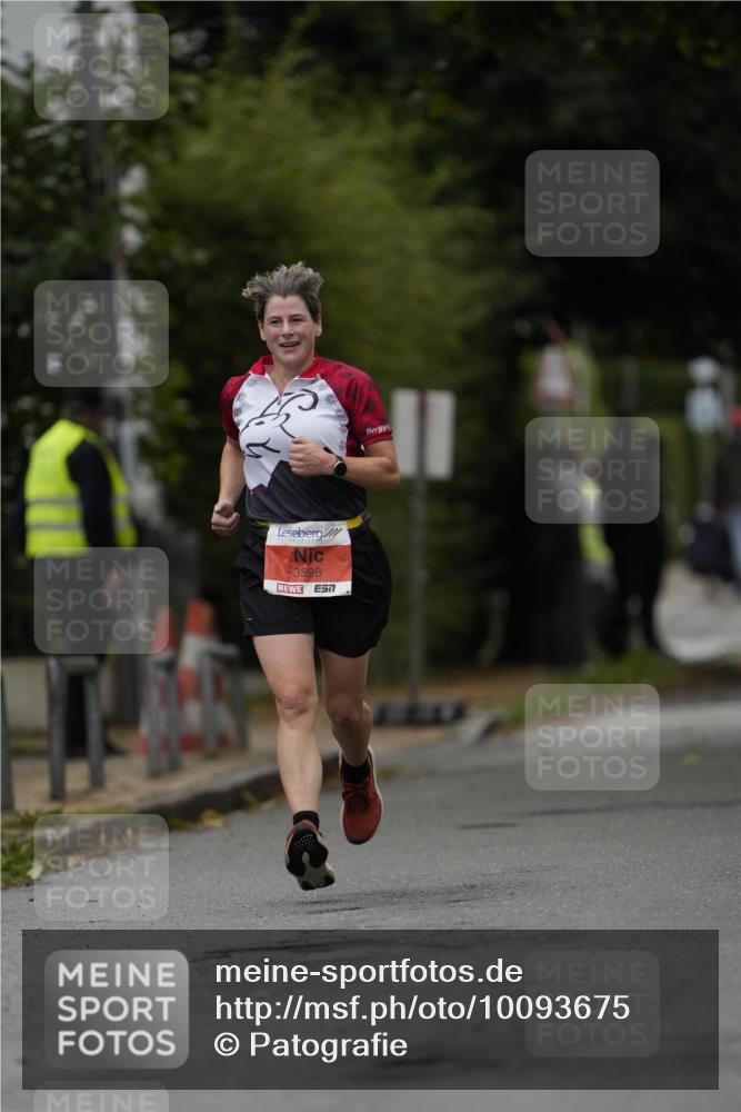 30.08.2026 - Blankeneser Heldenlauf Patografie http://msf.ph/oto/10093675 30.08.2026 09:31:33 Ziel 1023, 1597, 3530, 3707 meine-sportfotos.de