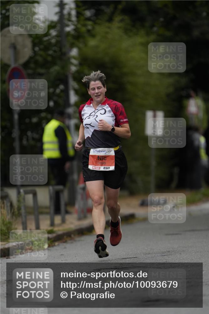 30.08.2026 - Blankeneser Heldenlauf Patografie http://msf.ph/oto/10093679 30.08.2026 09:31:34 Ziel 1023, 1597, 3530, 3598, 3707 meine-sportfotos.de