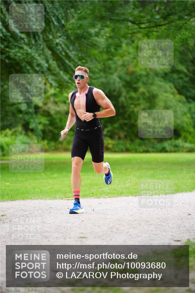 30.08.2026 - Elbe Triathlon Hamburg LAZAROV Photography http://msf.ph/oto/10093680 30.08.2026 15:16:28 Laufen  meine-sportfotos.de