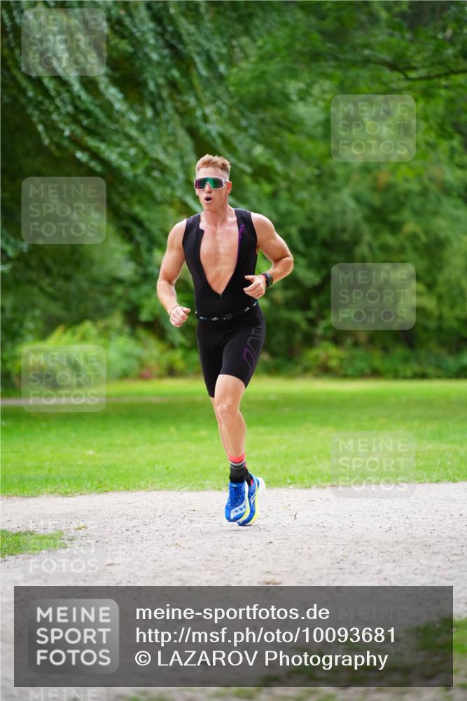 30.08.2026 - Elbe Triathlon Hamburg LAZAROV Photography http://msf.ph/oto/10093681 30.08.2026 15:16:28 Laufen  meine-sportfotos.de