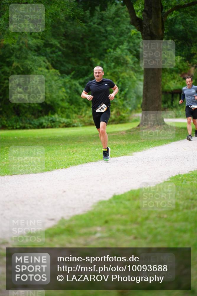 30.08.2026 - Elbe Triathlon Hamburg LAZAROV Photography http://msf.ph/oto/10093688 30.08.2026 15:17:27 Laufen 79, 2 meine-sportfotos.de