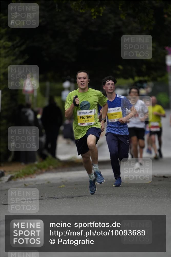 30.08.2026 - Blankeneser Heldenlauf Patografie http://msf.ph/oto/10093689 30.08.2026 09:31:39 Ziel 1023, 1645, 3598, 3707 meine-sportfotos.de