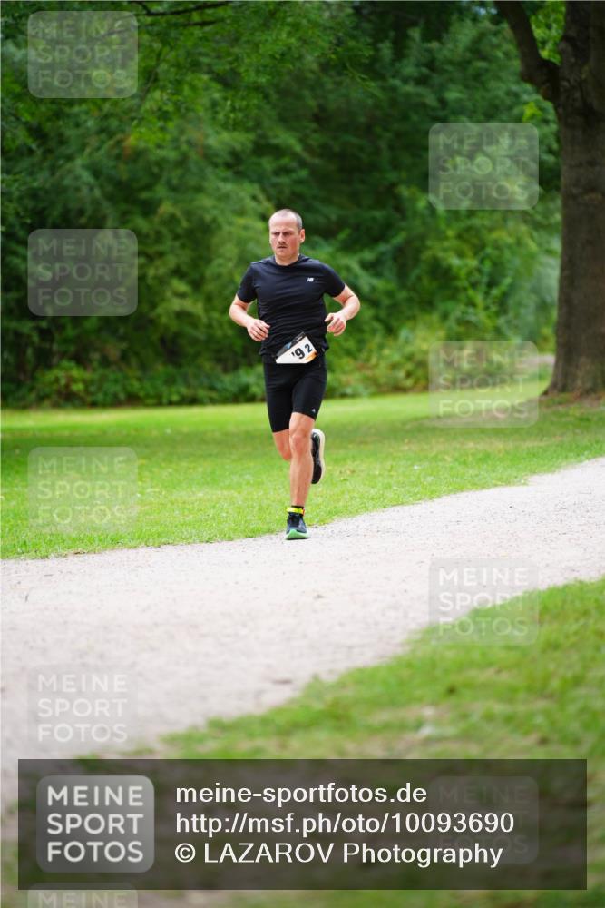 30.08.2026 - Elbe Triathlon Hamburg LAZAROV Photography http://msf.ph/oto/10093690 30.08.2026 15:17:28 Laufen 92 meine-sportfotos.de