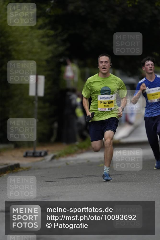 30.08.2026 - Blankeneser Heldenlauf Patografie http://msf.ph/oto/10093692 30.08.2026 09:31:39 Ziel 1023, 1645, 3598, 3707 meine-sportfotos.de