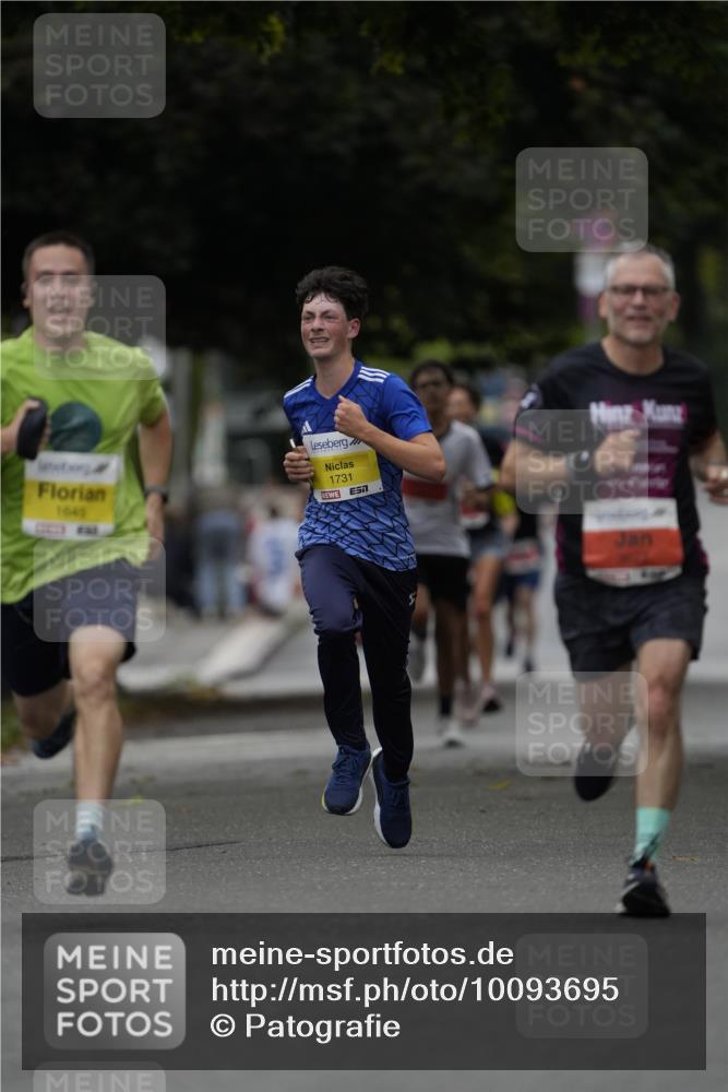 30.08.2026 - Blankeneser Heldenlauf Patografie http://msf.ph/oto/10093695 30.08.2026 09:31:40 Ziel 1023, 1645, 3598 meine-sportfotos.de