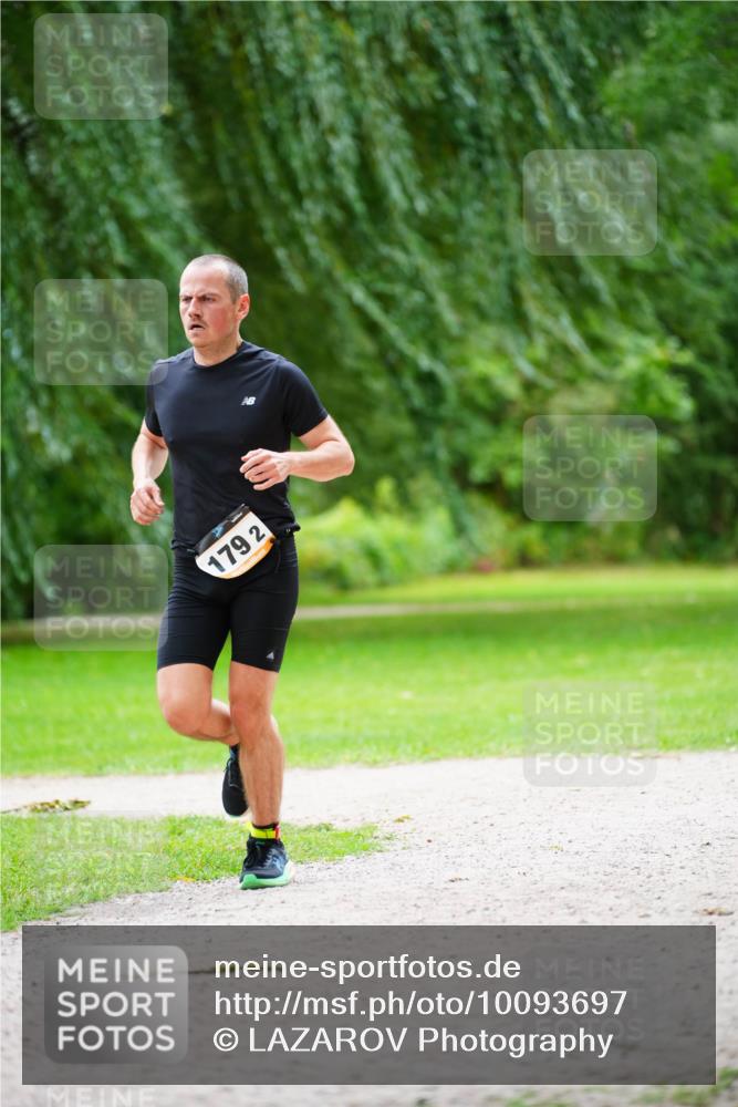 30.08.2026 - Elbe Triathlon Hamburg LAZAROV Photography http://msf.ph/oto/10093697 30.08.2026 15:17:30 Laufen 179, 2 meine-sportfotos.de