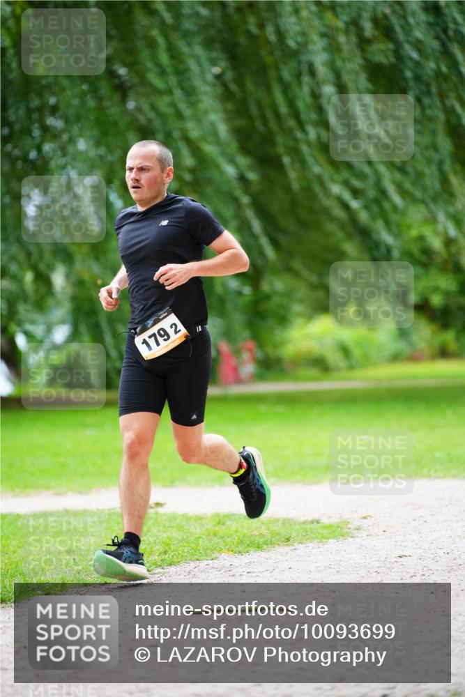 30.08.2026 - Elbe Triathlon Hamburg LAZAROV Photography http://msf.ph/oto/10093699 30.08.2026 15:17:30 Laufen 179, 2 meine-sportfotos.de