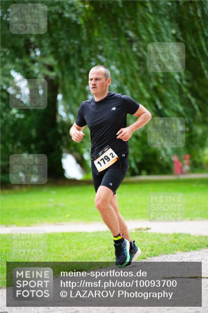 30.08.2026 - Elbe Triathlon Hamburg LAZAROV Photography http://msf.ph/oto/10093700 30.08.2026 15:17:30 Laufen 179, 2 meine-sportfotos.de