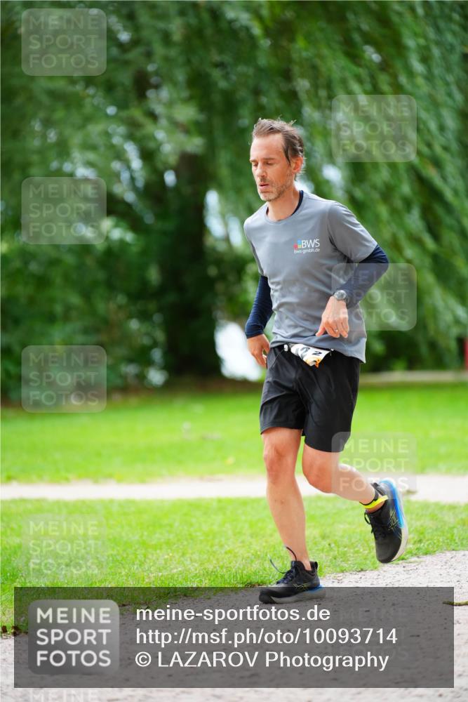 30.08.2026 - Elbe Triathlon Hamburg LAZAROV Photography http://msf.ph/oto/10093714 30.08.2026 15:17:34 Laufen  meine-sportfotos.de