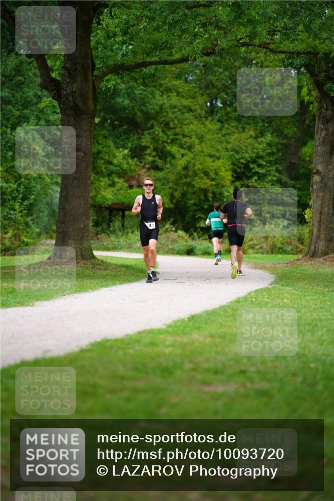30.08.2026 - Elbe Triathlon Hamburg LAZAROV Photography http://msf.ph/oto/10093720 30.08.2026 15:19:09 Laufen  meine-sportfotos.de