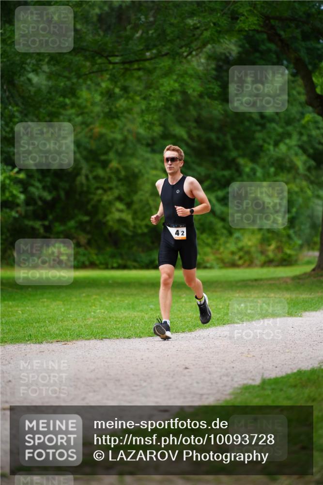 30.08.2026 - Elbe Triathlon Hamburg LAZAROV Photography http://msf.ph/oto/10093728 30.08.2026 15:19:14 Laufen 42 meine-sportfotos.de