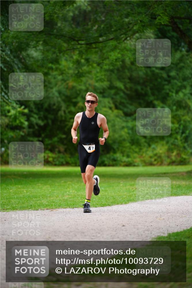 30.08.2026 - Elbe Triathlon Hamburg LAZAROV Photography http://msf.ph/oto/10093729 30.08.2026 15:19:15 Laufen 42 meine-sportfotos.de