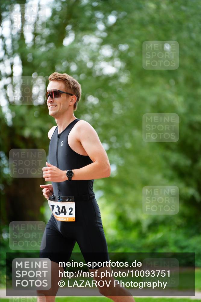 30.08.2026 - Elbe Triathlon Hamburg LAZAROV Photography http://msf.ph/oto/10093751 30.08.2026 15:19:18 Laufen 734, 2, 3 meine-sportfotos.de