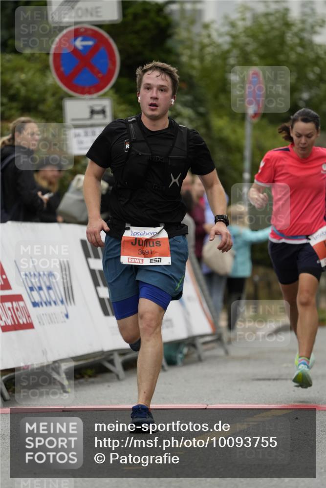 30.08.2026 - Blankeneser Heldenlauf Patografie http://msf.ph/oto/10093755 30.08.2026 09:32:10 Ziel 3618, 3639, 3691 meine-sportfotos.de