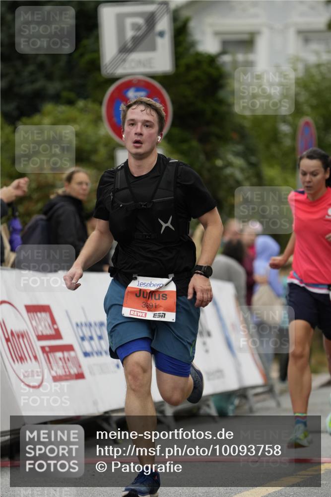 30.08.2026 - Blankeneser Heldenlauf Patografie http://msf.ph/oto/10093758 30.08.2026 09:32:10 Ziel 3618, 3639, 3691 meine-sportfotos.de