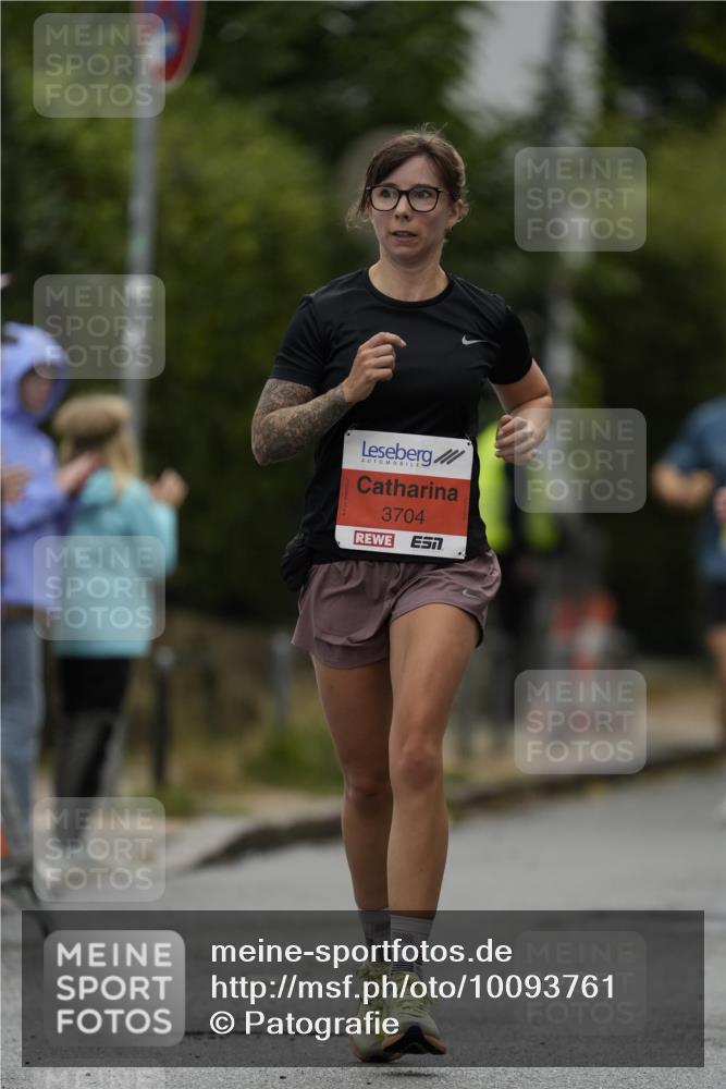 30.08.2026 - Blankeneser Heldenlauf Patografie http://msf.ph/oto/10093761 30.08.2026 09:32:16 Ziel 3618, 3670, 3691, 3704 meine-sportfotos.de
