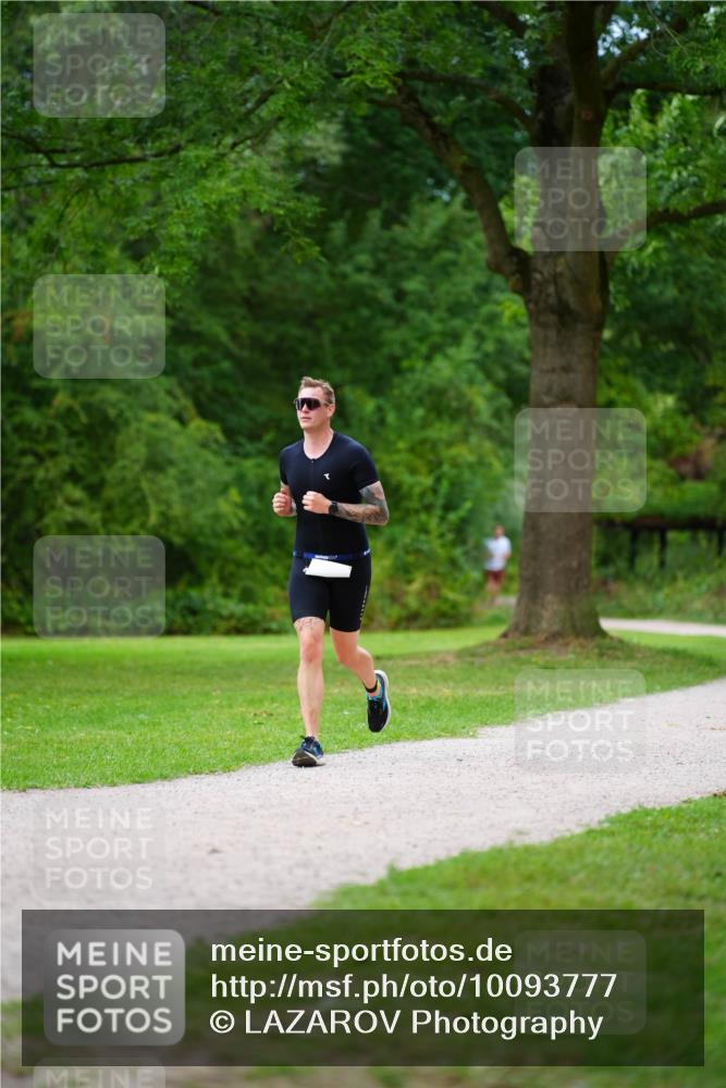 30.08.2026 - Elbe Triathlon Hamburg LAZAROV Photography http://msf.ph/oto/10093777 30.08.2026 15:20:52 Laufen  meine-sportfotos.de