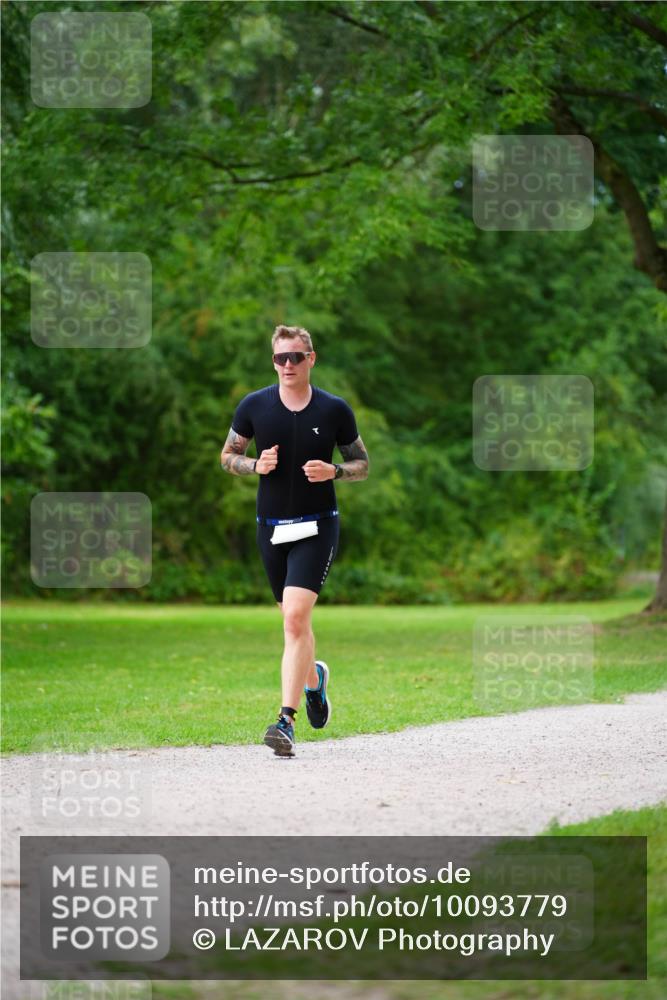 30.08.2026 - Elbe Triathlon Hamburg LAZAROV Photography http://msf.ph/oto/10093779 30.08.2026 15:20:53 Laufen  meine-sportfotos.de