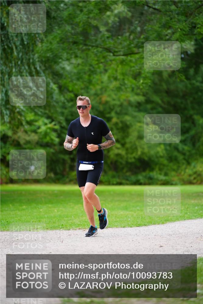 30.08.2026 - Elbe Triathlon Hamburg LAZAROV Photography http://msf.ph/oto/10093783 30.08.2026 15:20:54 Laufen  meine-sportfotos.de