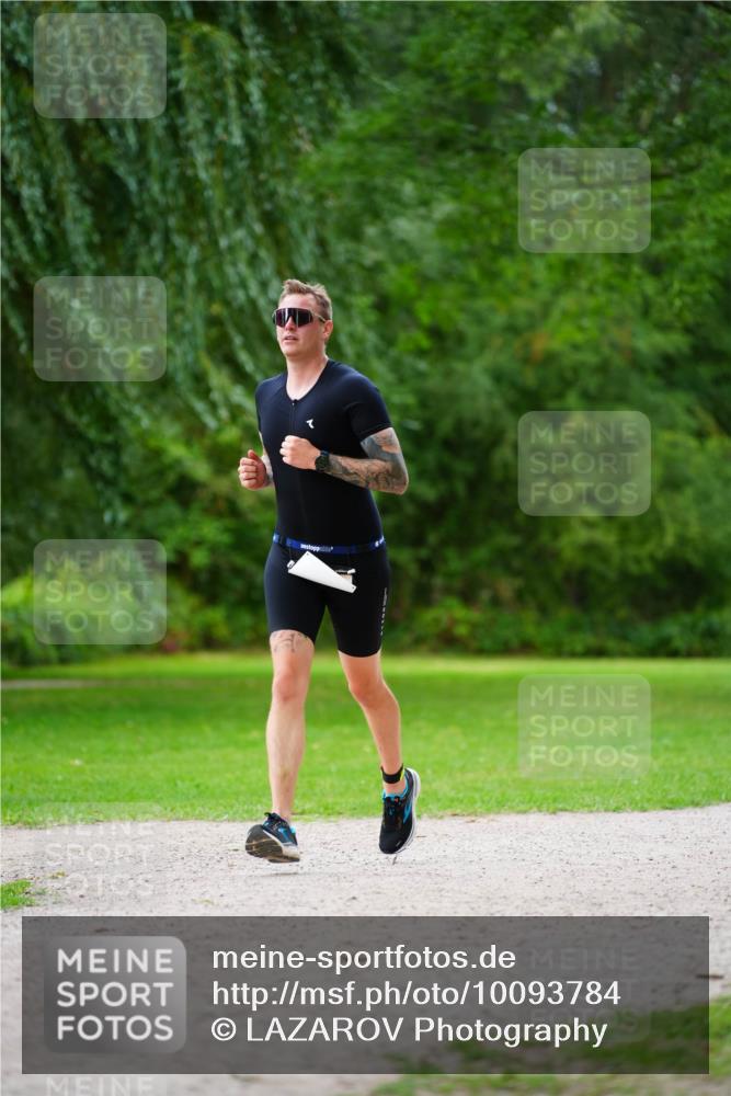 30.08.2026 - Elbe Triathlon Hamburg LAZAROV Photography http://msf.ph/oto/10093784 30.08.2026 15:20:54 Laufen  meine-sportfotos.de