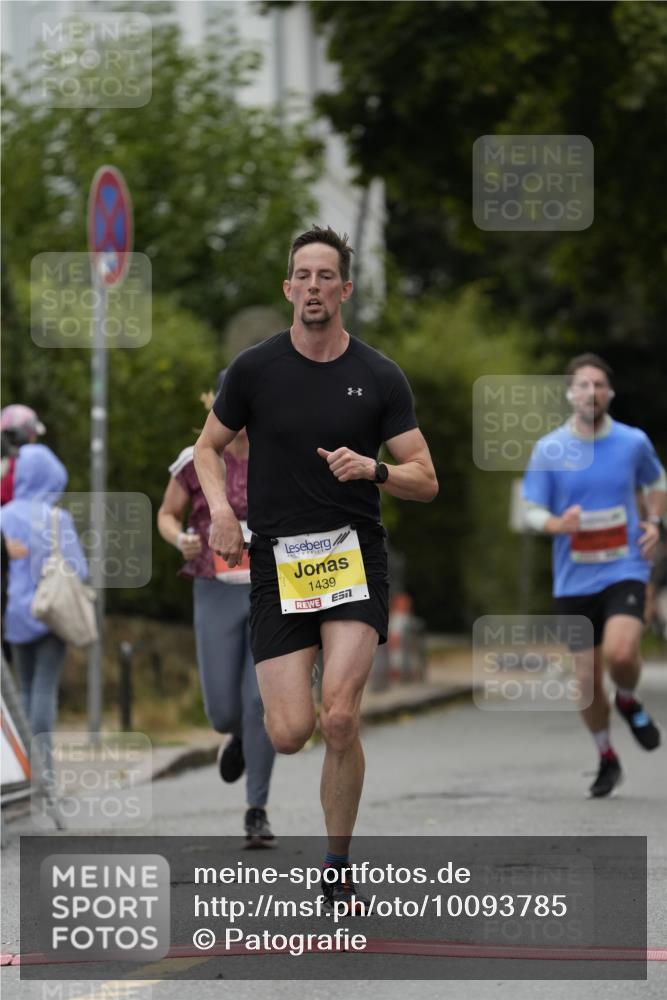 30.08.2026 - Blankeneser Heldenlauf Patografie http://msf.ph/oto/10093785 30.08.2026 09:32:32 Ziel 1439, 3536, 3554 meine-sportfotos.de