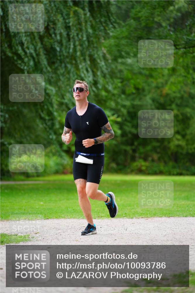 30.08.2026 - Elbe Triathlon Hamburg LAZAROV Photography http://msf.ph/oto/10093786 30.08.2026 15:20:54 Laufen  meine-sportfotos.de