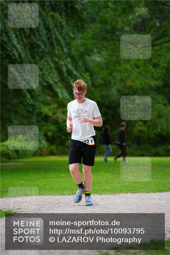30.08.2026 - Elbe Triathlon Hamburg LAZAROV Photography http://msf.ph/oto/10093795 30.08.2026 15:21:03 Laufen 322 meine-sportfotos.de