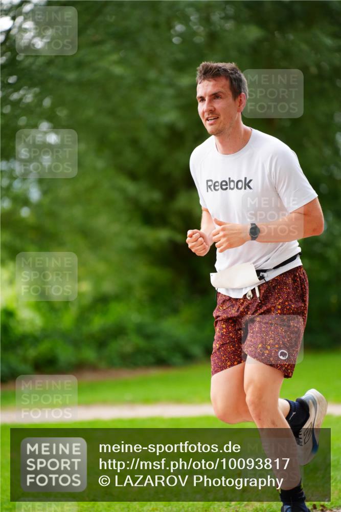 30.08.2026 - Elbe Triathlon Hamburg LAZAROV Photography http://msf.ph/oto/10093817 30.08.2026 15:21:14 Laufen  meine-sportfotos.de