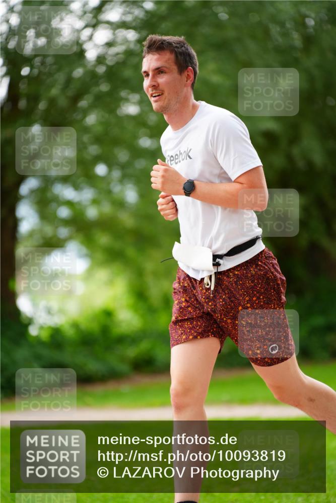 30.08.2026 - Elbe Triathlon Hamburg LAZAROV Photography http://msf.ph/oto/10093819 30.08.2026 15:21:15 Laufen  meine-sportfotos.de