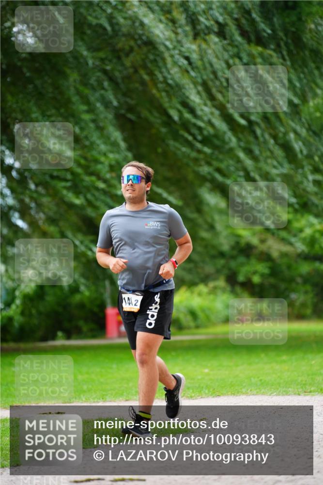 30.08.2026 - Elbe Triathlon Hamburg LAZAROV Photography http://msf.ph/oto/10093843 30.08.2026 15:21:57 Laufen 1412 meine-sportfotos.de