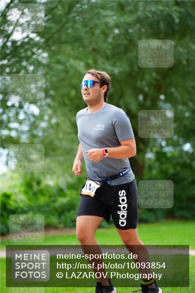 30.08.2026 - Elbe Triathlon Hamburg LAZAROV Photography http://msf.ph/oto/10093854 30.08.2026 15:21:59 Laufen 142 meine-sportfotos.de
