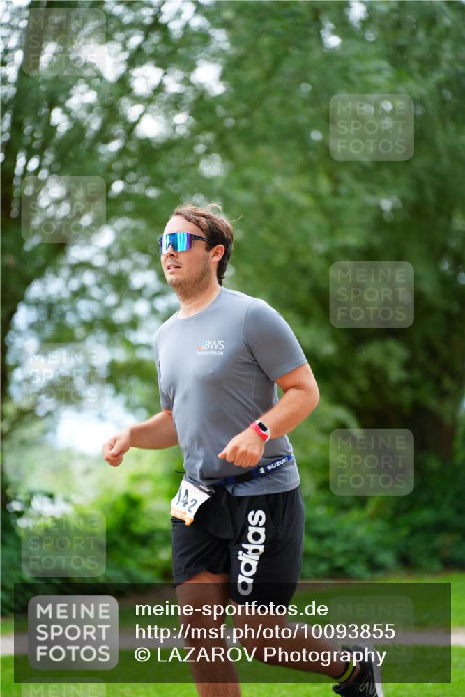 30.08.2026 - Elbe Triathlon Hamburg LAZAROV Photography http://msf.ph/oto/10093855 30.08.2026 15:21:59 Laufen 142 meine-sportfotos.de