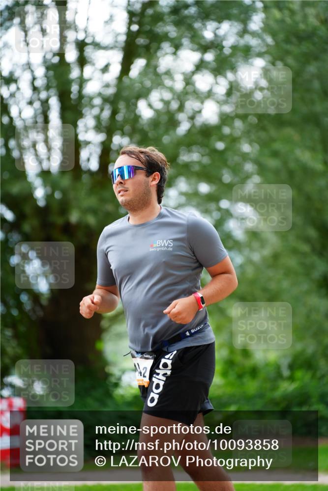 30.08.2026 - Elbe Triathlon Hamburg LAZAROV Photography http://msf.ph/oto/10093858 30.08.2026 15:21:59 Laufen  meine-sportfotos.de