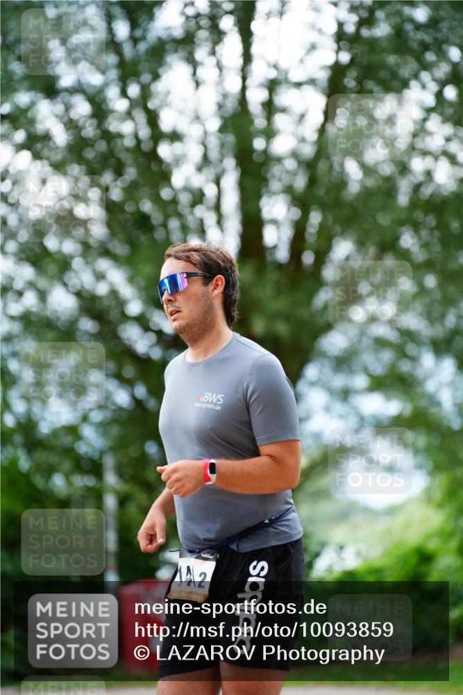 30.08.2026 - Elbe Triathlon Hamburg LAZAROV Photography http://msf.ph/oto/10093859 30.08.2026 15:21:59 Laufen 2 meine-sportfotos.de