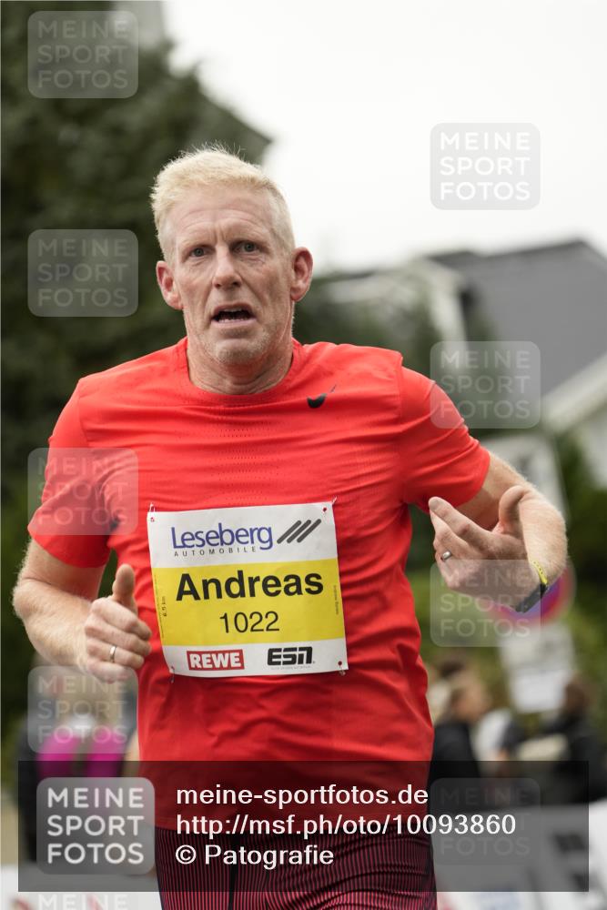 30.08.2026 - Blankeneser Heldenlauf Patografie http://msf.ph/oto/10093860 30.08.2026 09:33:02 Ziel 1022, 3513, 3732 meine-sportfotos.de