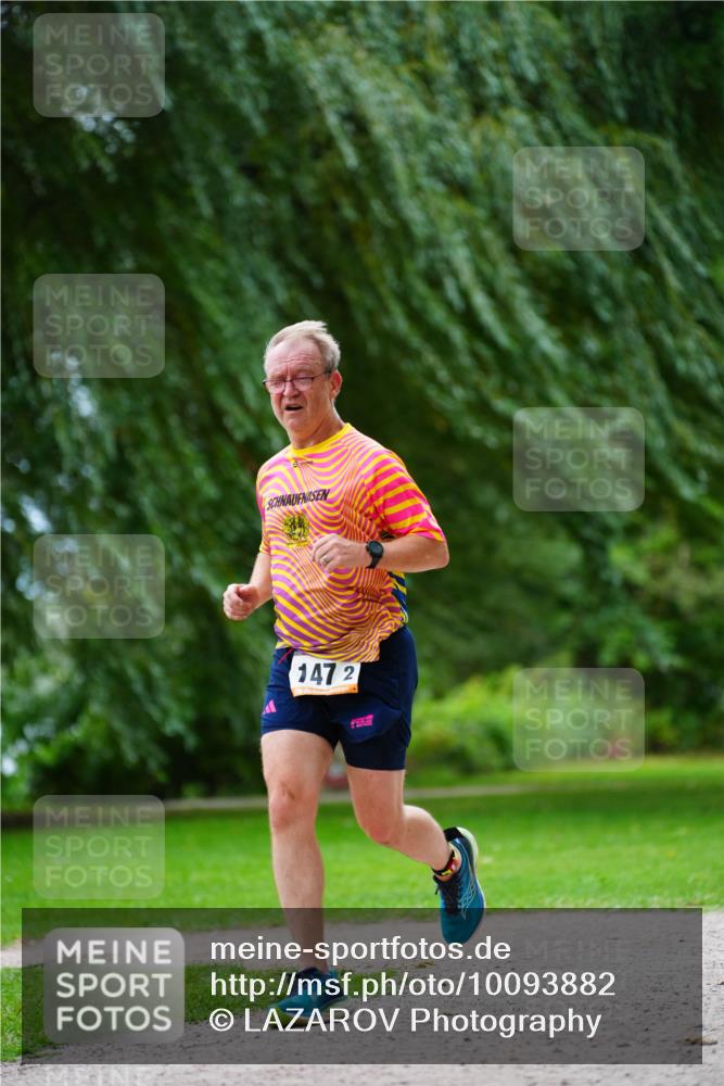30.08.2026 - Elbe Triathlon Hamburg LAZAROV Photography http://msf.ph/oto/10093882 30.08.2026 15:23:17 Laufen 147, 2 meine-sportfotos.de