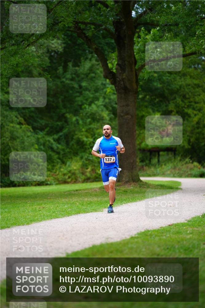 30.08.2026 - Elbe Triathlon Hamburg LAZAROV Photography http://msf.ph/oto/10093890 30.08.2026 15:24:15 Laufen 137, 2 meine-sportfotos.de